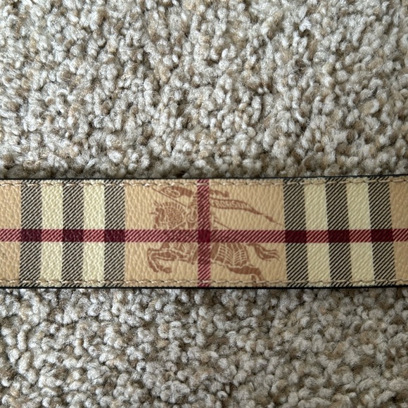 Men’s Burberry Brit Check Belt - Size 32/80. Approx fits sizes 29-31 US. - Picture 2 of 6